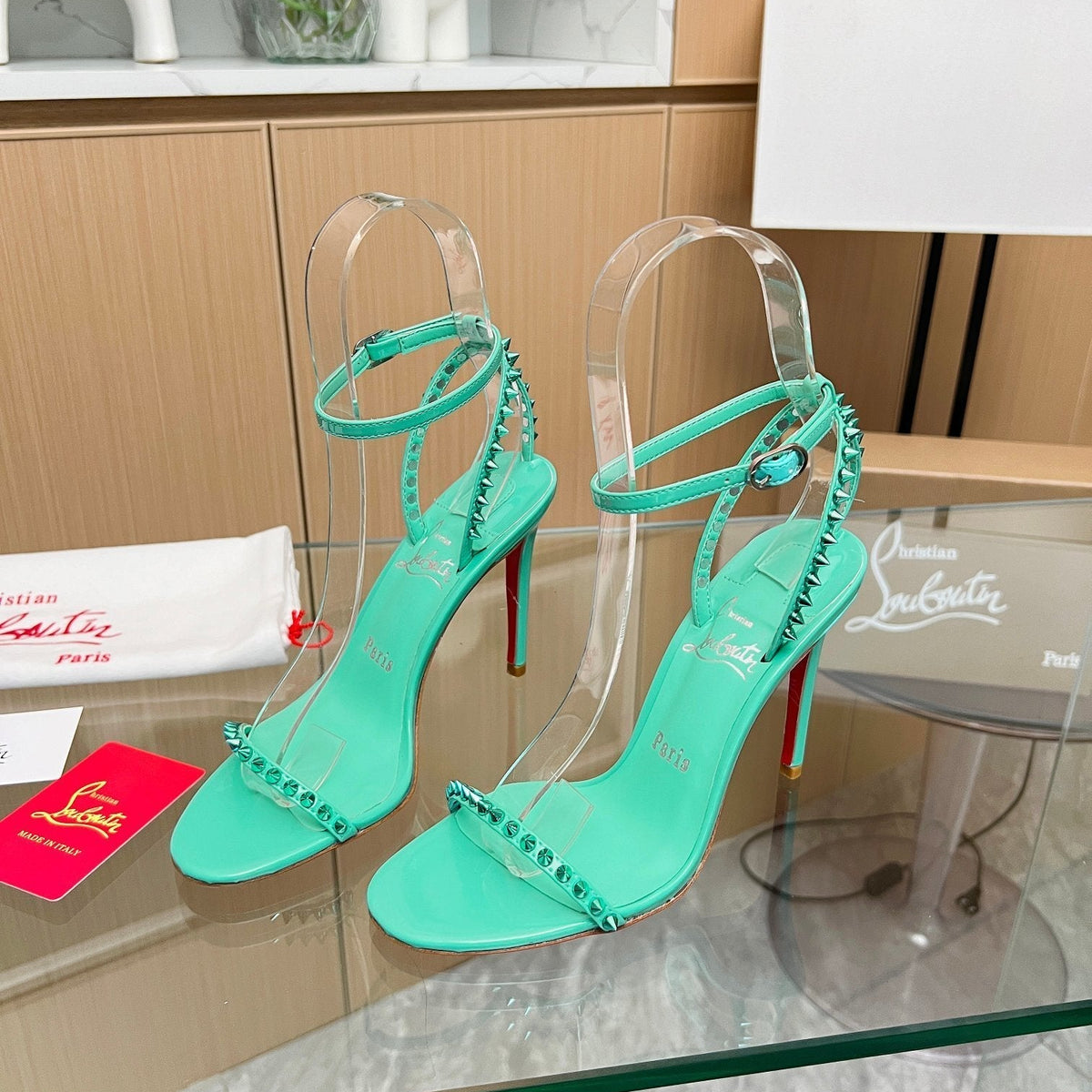 Ava’s Mode - Best High-End Brands in One Place - AFFORDABLE LUXURY HEELS - 8081