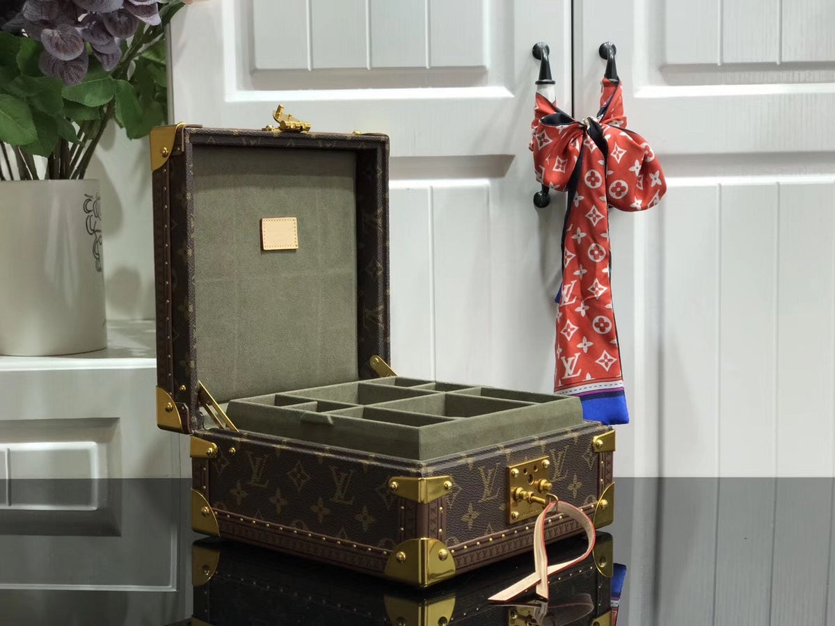 Ava’s Mode - Best High-End Brands in One Place - AFFORDABLE LUXURY BAGS - 4021