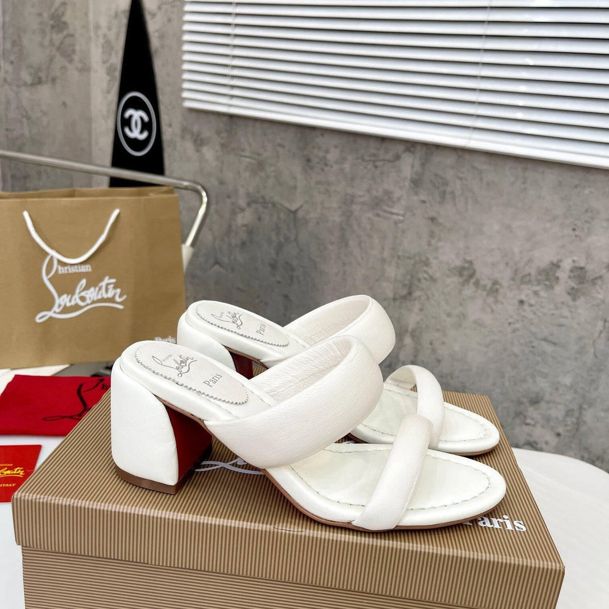 Ava’s Mode - Premium Luxury Goods and Accessories - AFFORDABLE LUXURY HEELS - 7994