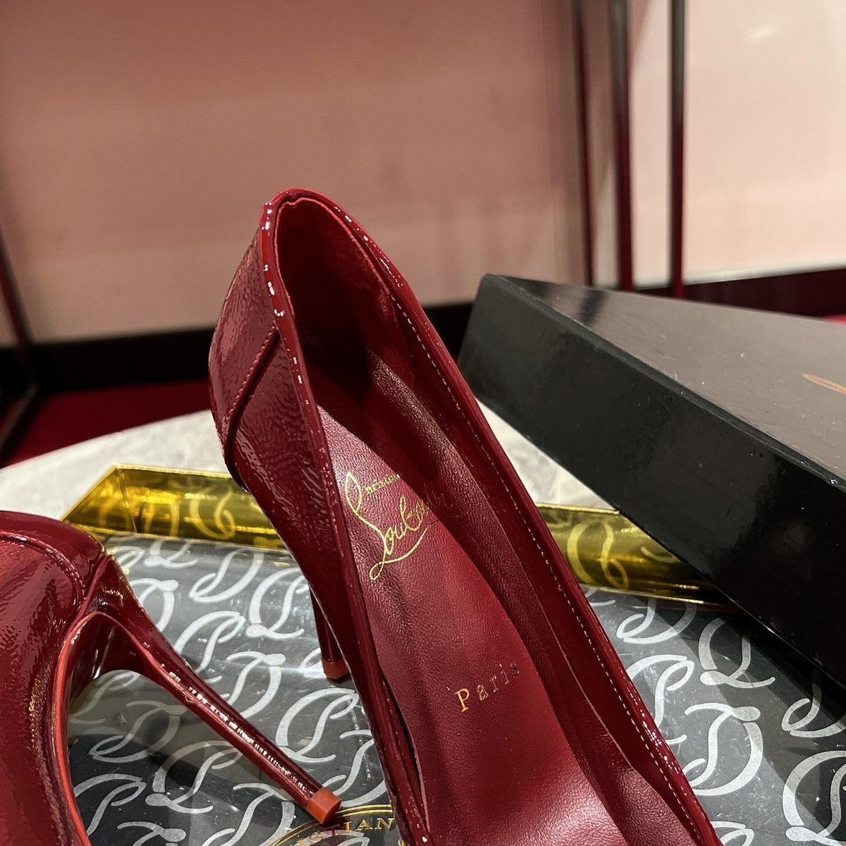 Ava’s Mode - High-Quality Designer Products for You - AFFORDABLE LUXURY HEELS - 8191