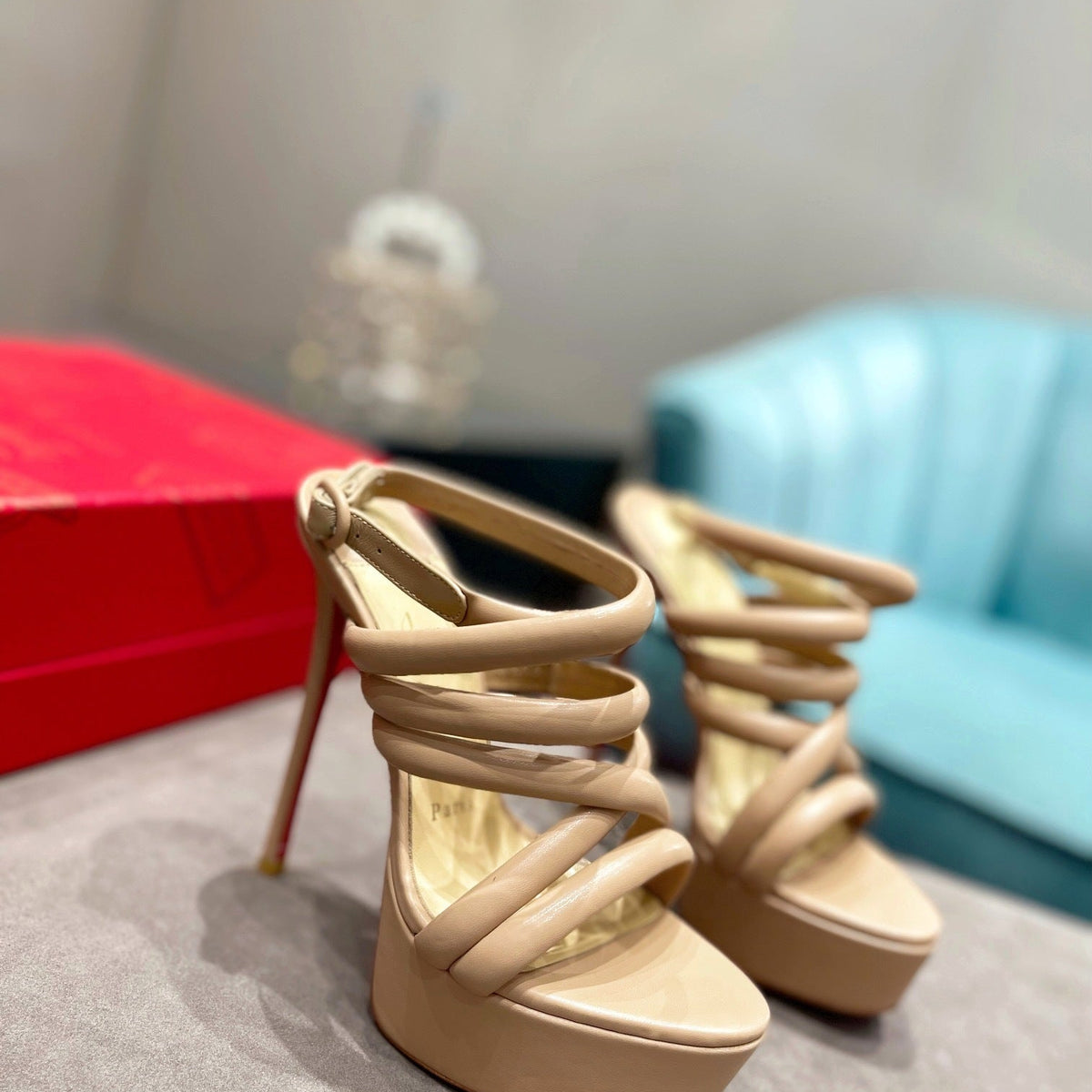 Ava’s Mode - High-Quality Designer Products for You - AFFORDABLE LUXURY HEELS - 7955