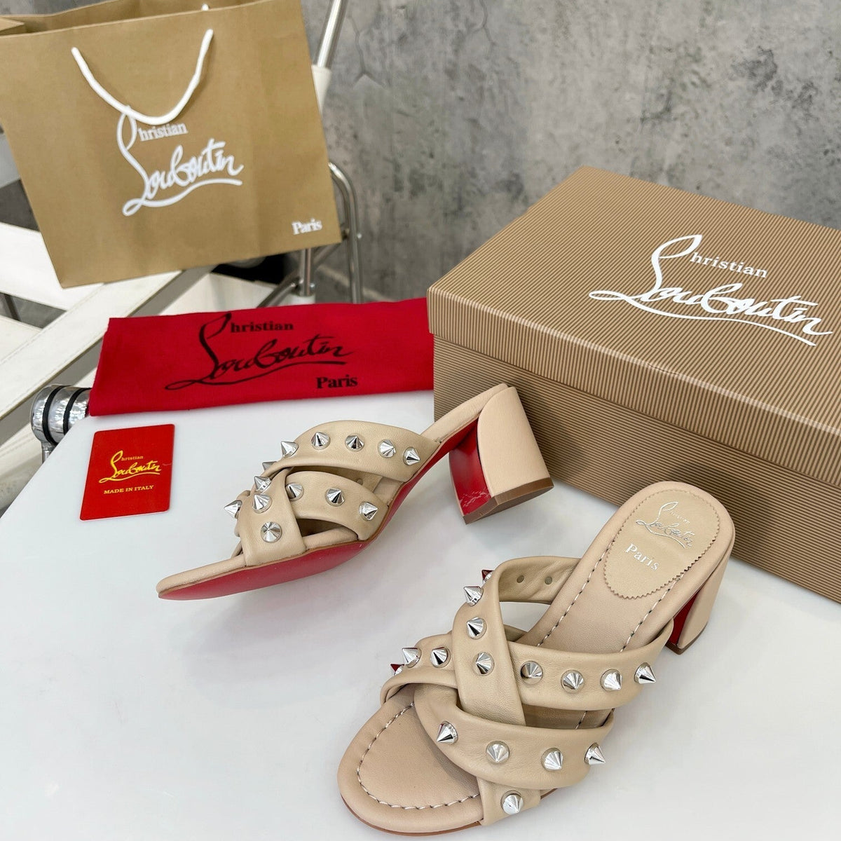 Ava’s Mode - High-Quality Designer Products for You - AFFORDABLE LUXURY HEELS - 8003