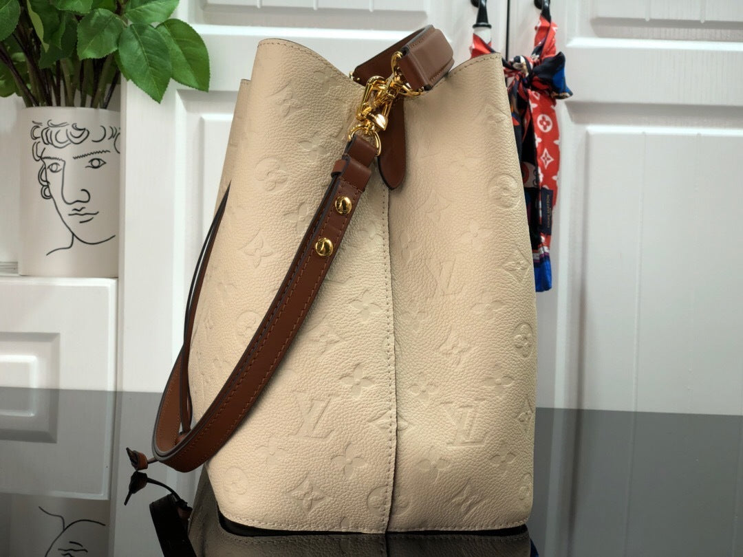 Ava’s Mode - High-Quality Designer Products for You - AFFORDABLE LUXURY BAGS - 4275