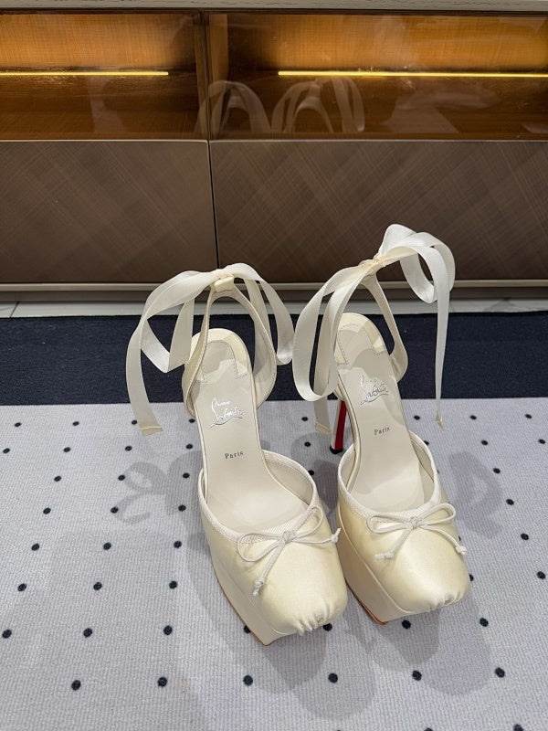 Ava’s Mode - High-Quality Designer Products for You - AFFORDABLE LUXURY HEELS - 8223