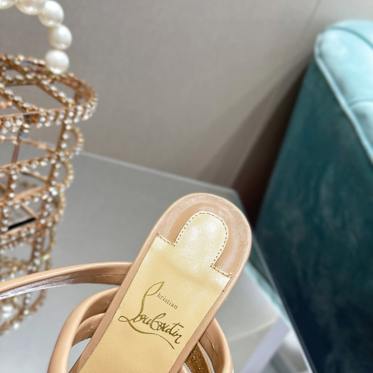 Ava’s Mode - High-Quality Designer Products for You - AFFORDABLE LUXURY HEELS - 7955