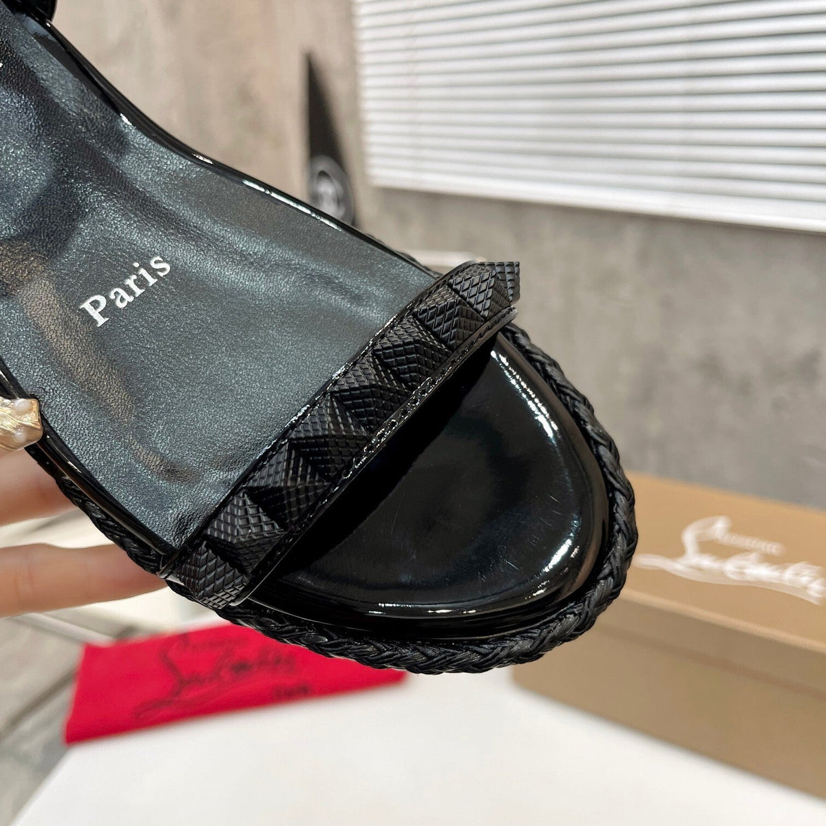 Ava’s Mode - Best High-End Brands in One Place - AFFORDABLE LUXURY HEELS - 8073