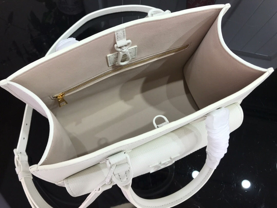 Ava’s Mode - High-Quality Designer Products for You - AFFORDABLE LUXURY BAGS - 4295
