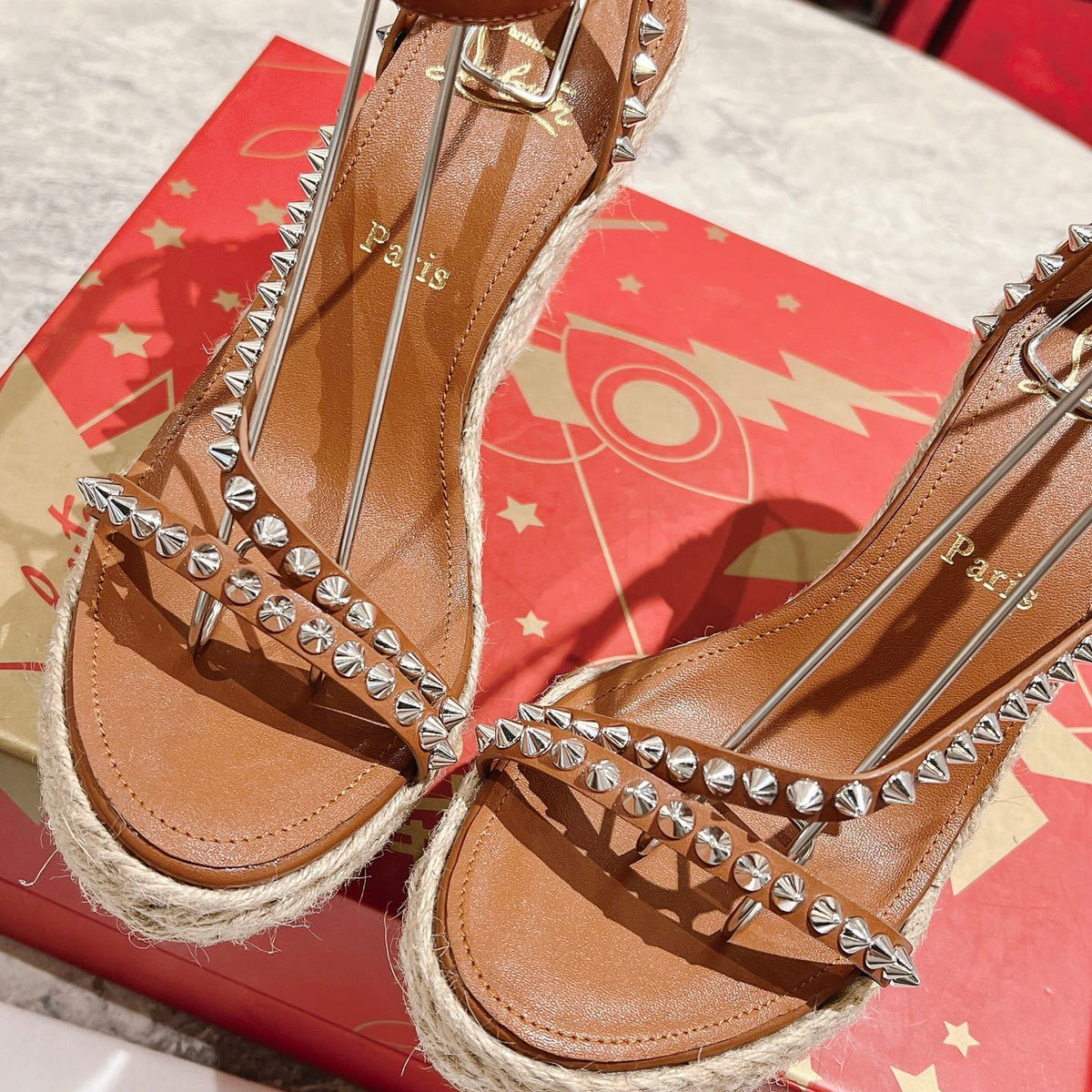 Ava’s Mode - High-Quality Designer Products for You - AFFORDABLE LUXURY HEELS - 8315
