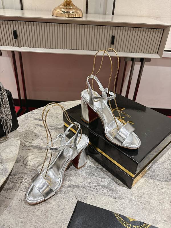 Ava’s Mode - High-Quality Designer Products for You - AFFORDABLE LUXURY HEELS - 8303