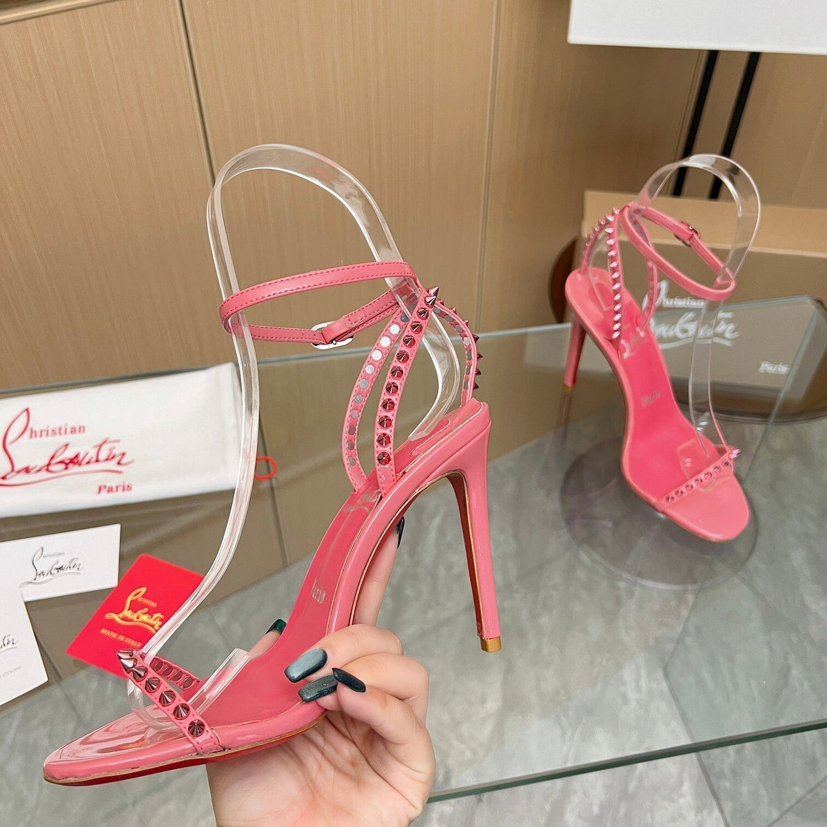 Ava’s Mode - High-Quality Designer Products for You - AFFORDABLE LUXURY HEELS - 8083