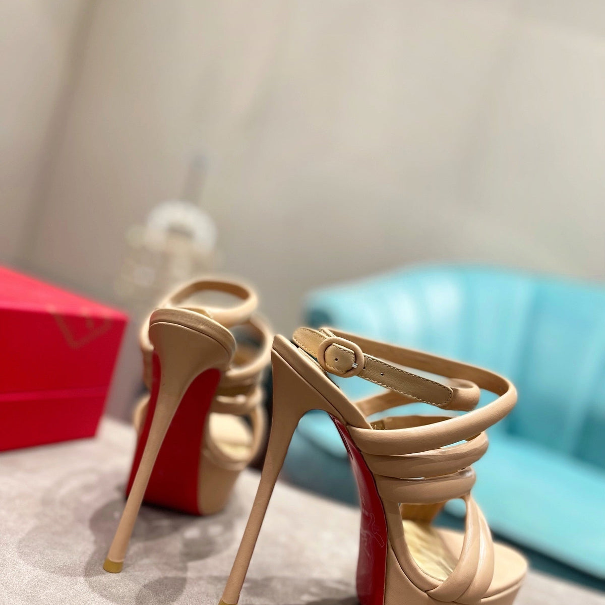 Ava’s Mode - High-Quality Designer Products for You - AFFORDABLE LUXURY HEELS - 7955