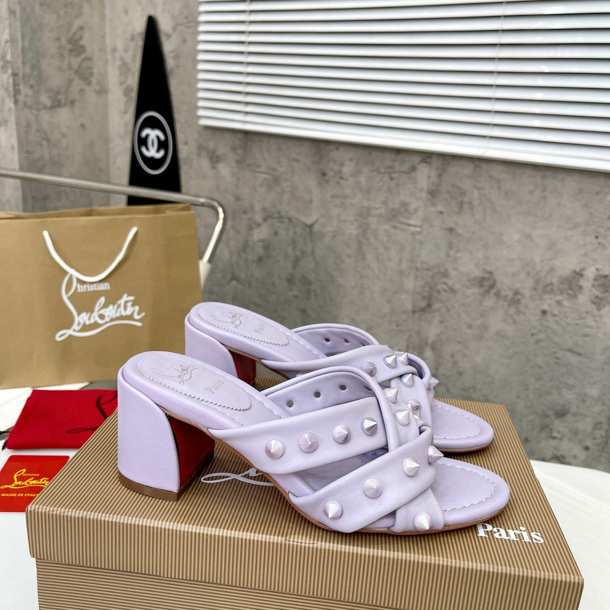 Ava’s Mode - Best High-End Brands in One Place - AFFORDABLE LUXURY HEELS - 8001