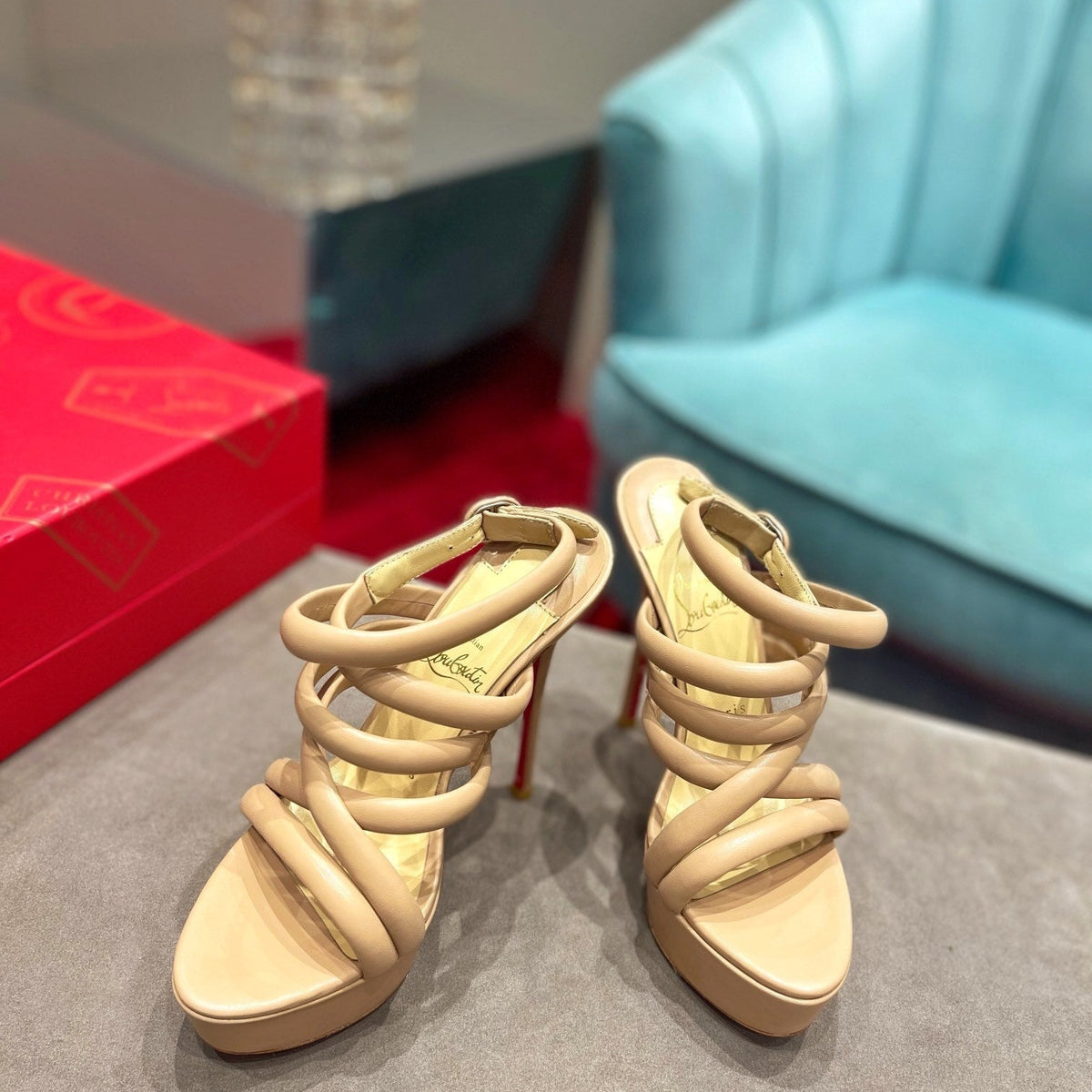 Ava’s Mode - High-Quality Designer Products for You - AFFORDABLE LUXURY HEELS - 7955