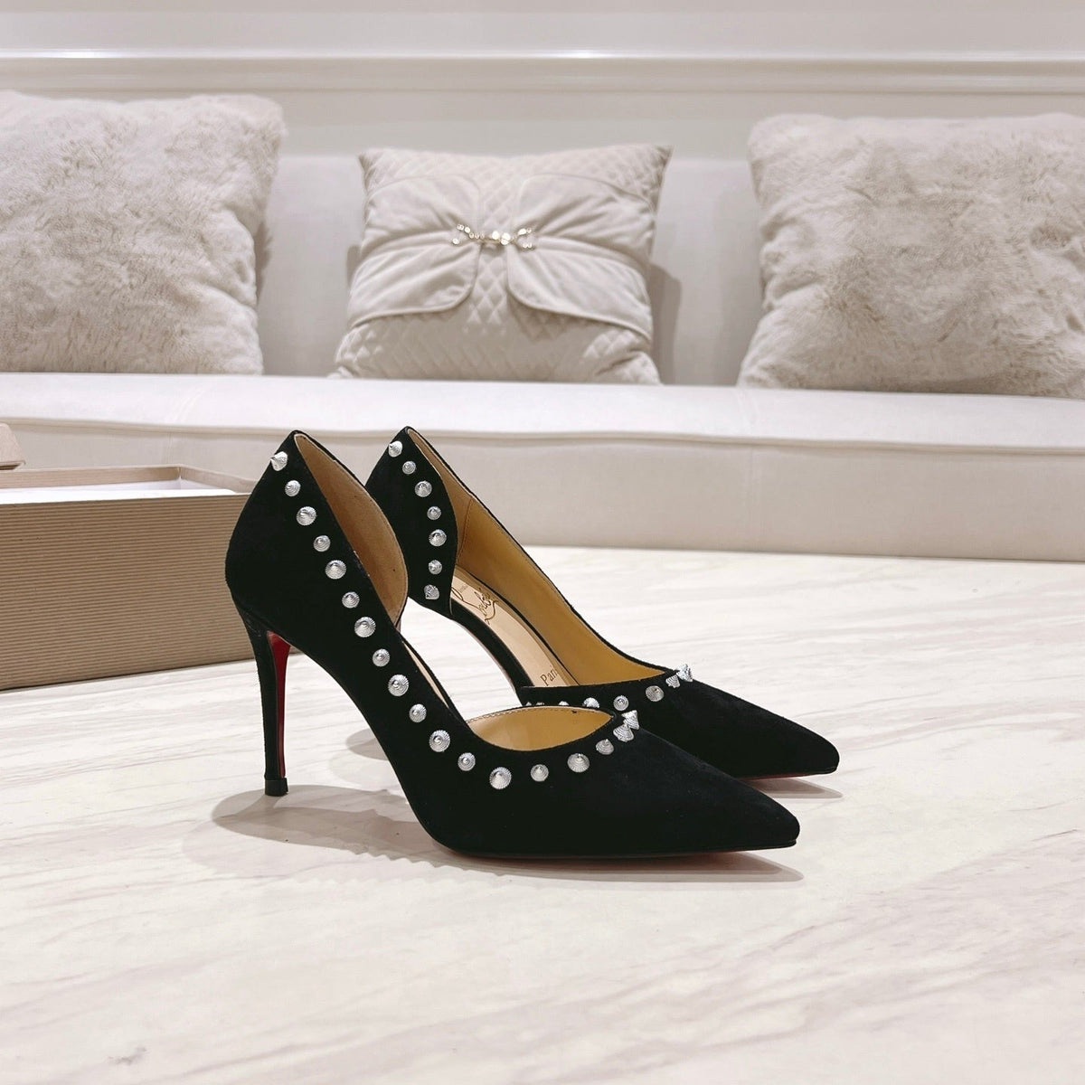 Ava’s Mode - High-Quality Designer Products for You - AFFORDABLE LUXURY HEELS - 8211