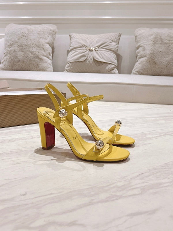 Ava’s Mode - High-Quality Designer Products for You - AFFORDABLE LUXURY HEELS - 8207