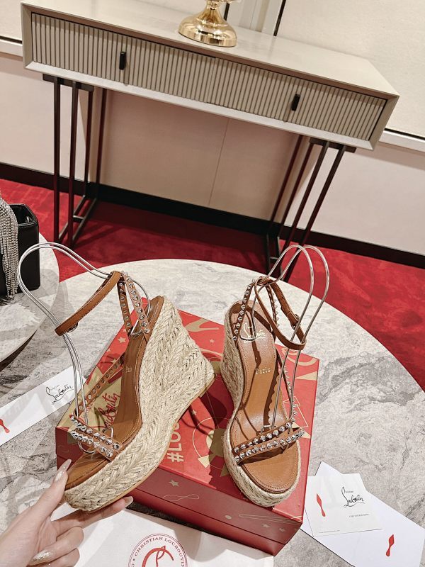 Ava’s Mode - High-Quality Designer Products for You - AFFORDABLE LUXURY HEELS - 8315