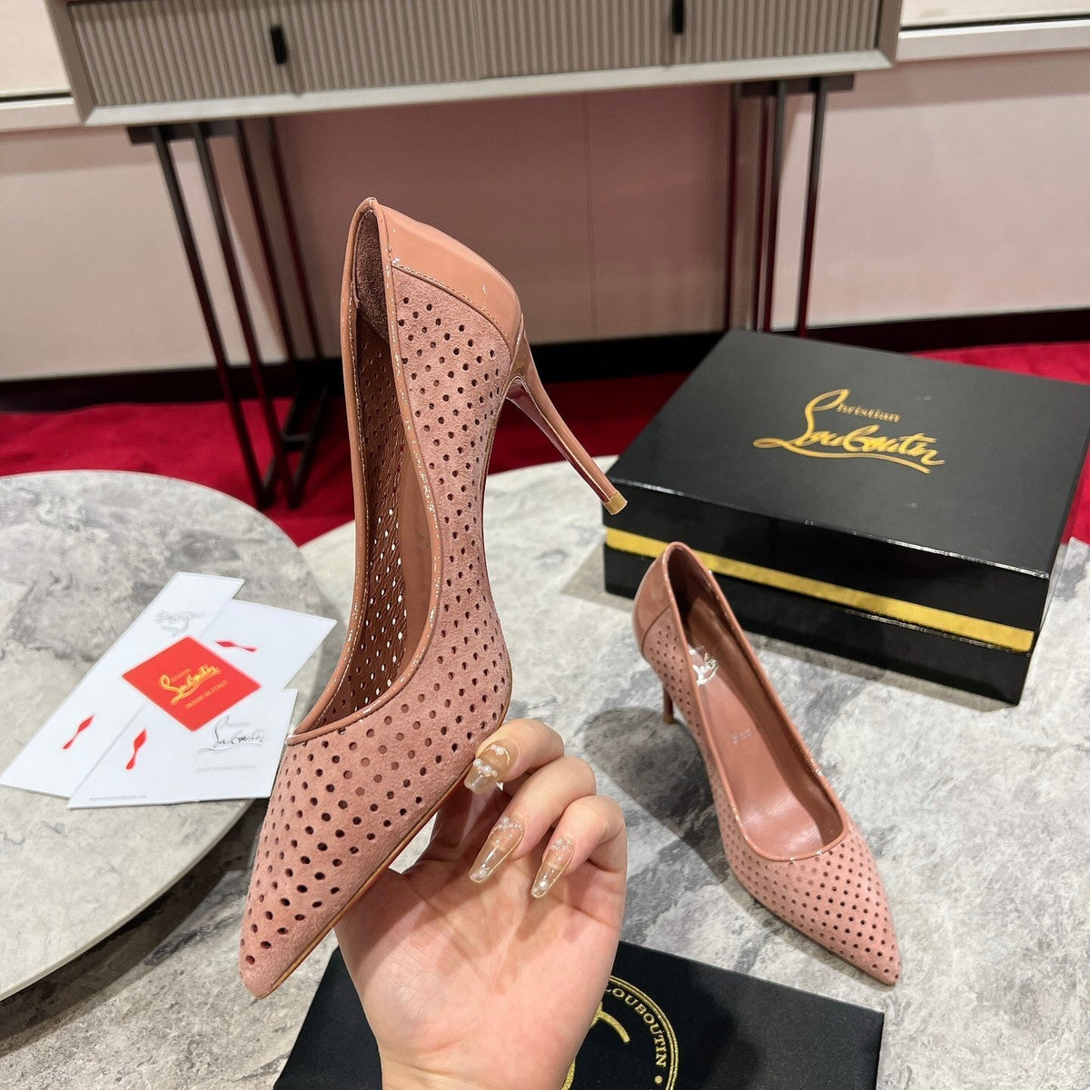 Ava’s Mode - Best High-End Brands in One Place - AFFORDABLE LUXURY HEELS - 8093