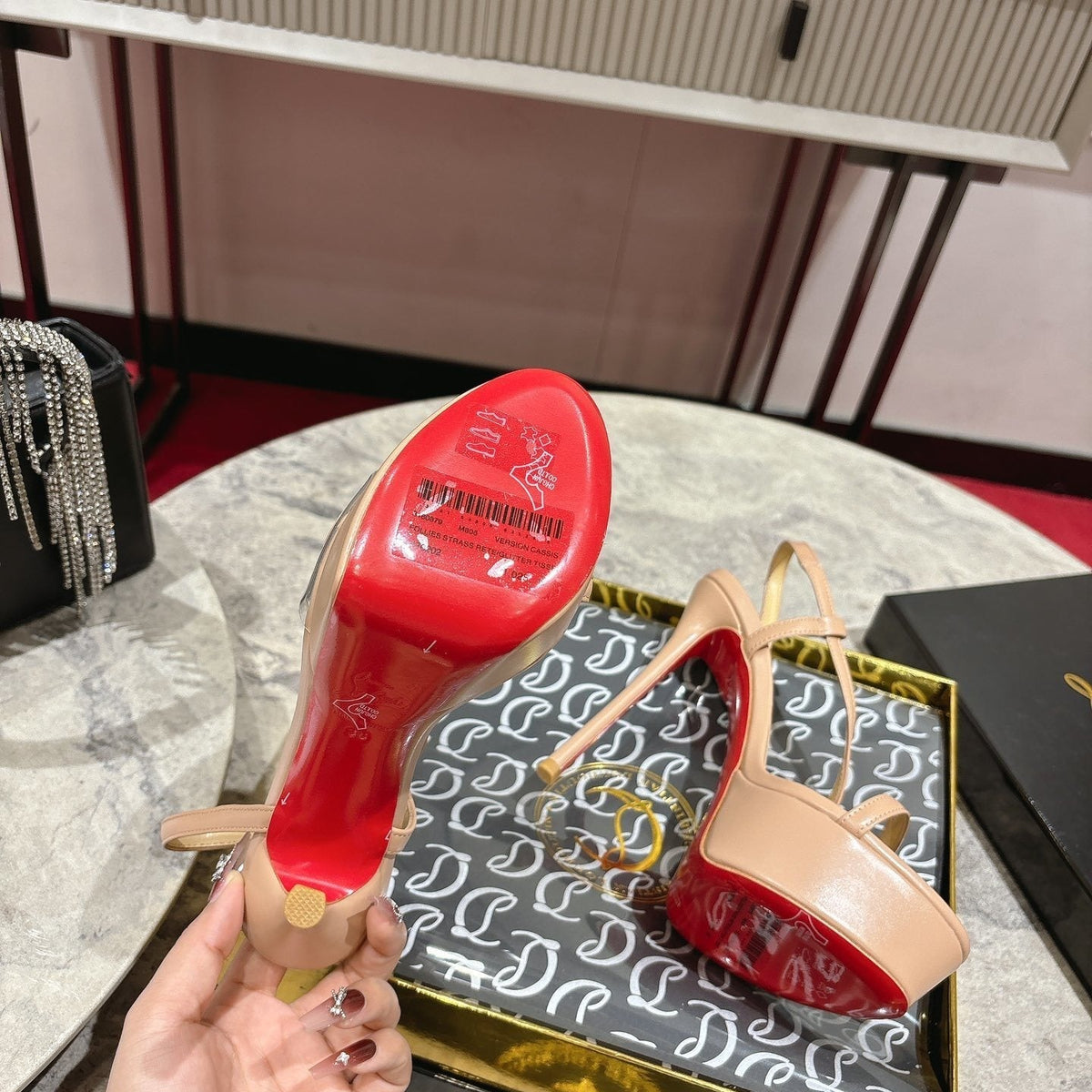 Ava’s Mode - Premium Luxury Goods and Accessories - AFFORDABLE LUXURY HEELS - 8294