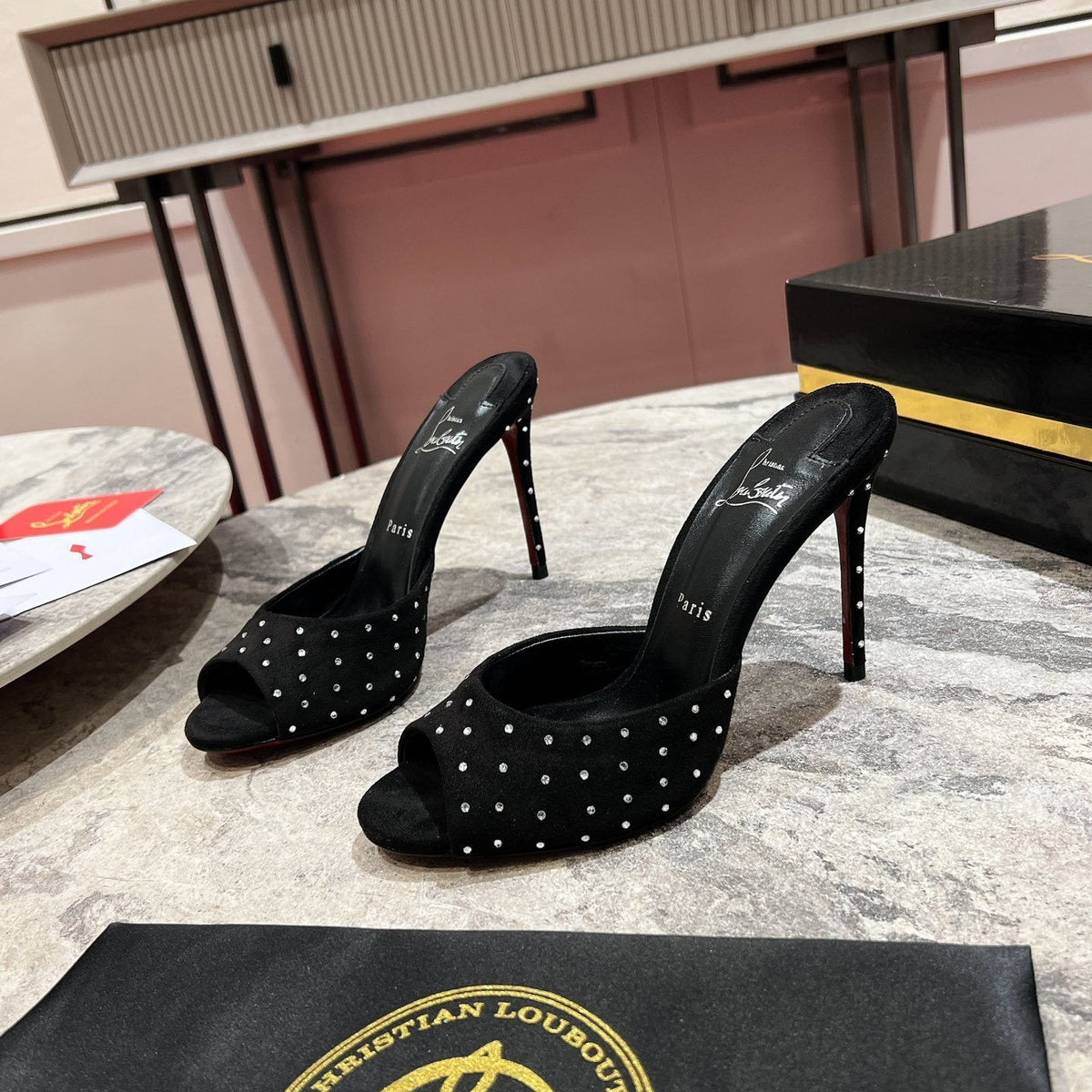 Ava’s Mode - High-Quality Designer Products for You - AFFORDABLE LUXURY HEELS - 8171