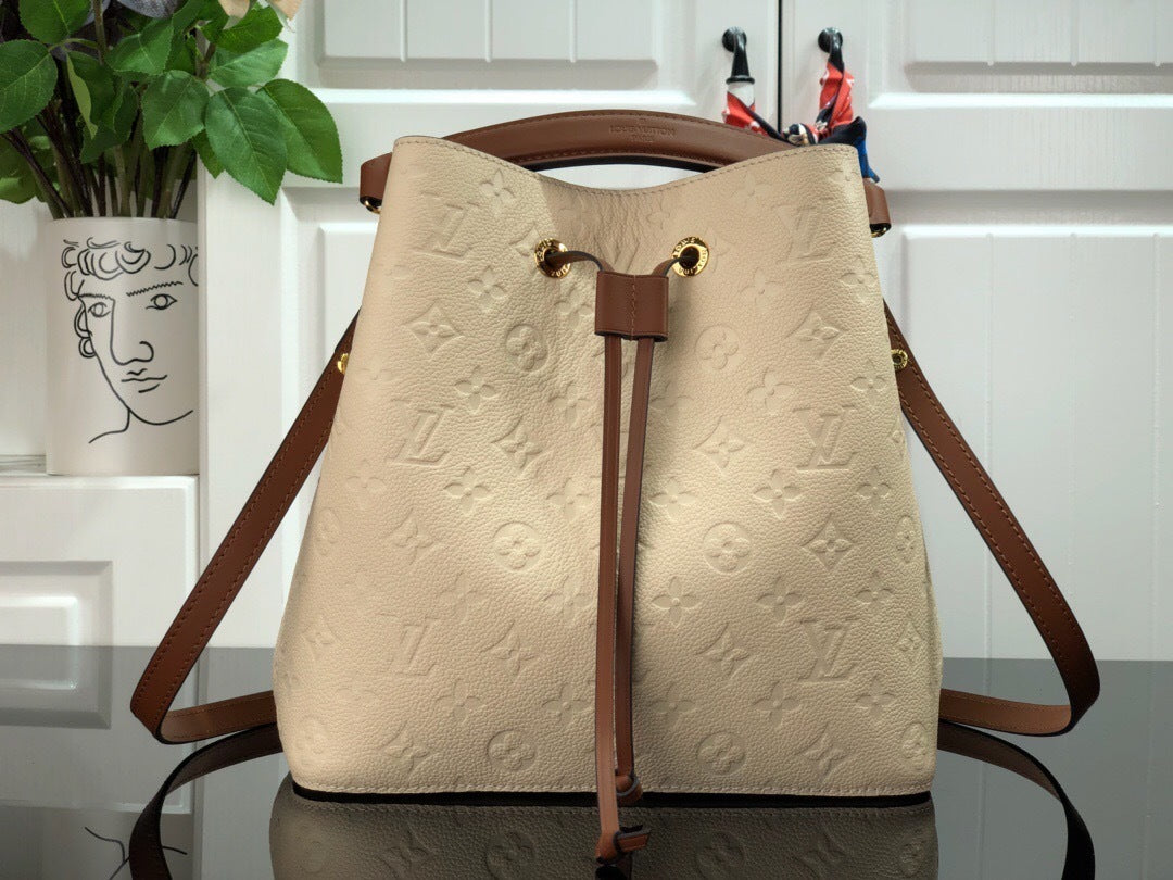 Ava’s Mode - High-Quality Designer Products for You - AFFORDABLE LUXURY BAGS - 4275