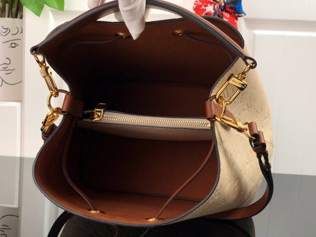 Ava’s Mode - High-Quality Designer Products for You - AFFORDABLE LUXURY BAGS - 4275