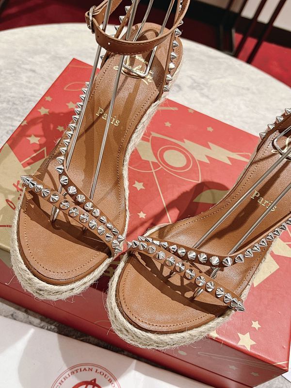 Ava’s Mode - High-Quality Designer Products for You - AFFORDABLE LUXURY HEELS - 8315