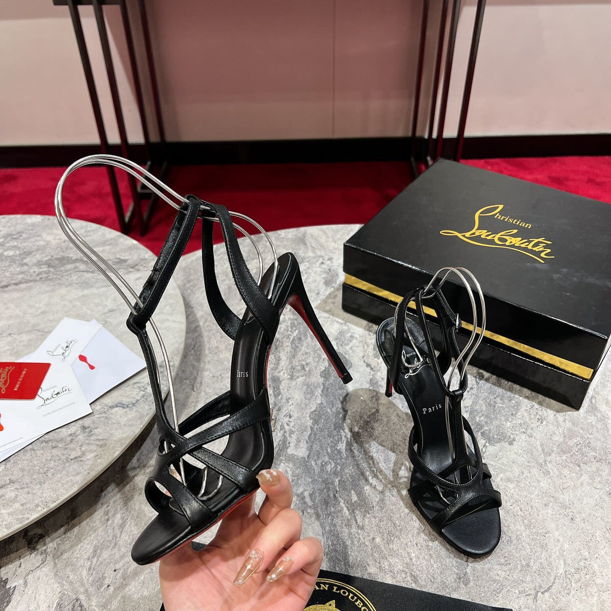 Ava’s Mode - High-Quality Designer Products for You - AFFORDABLE LUXURY HEELS - 8075