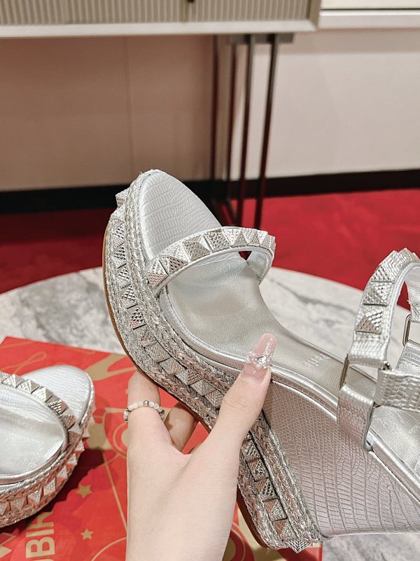 Dragons Bags - High-Quality Designer Products for You - AFFORDABLE LUXURY HEELS - 8323