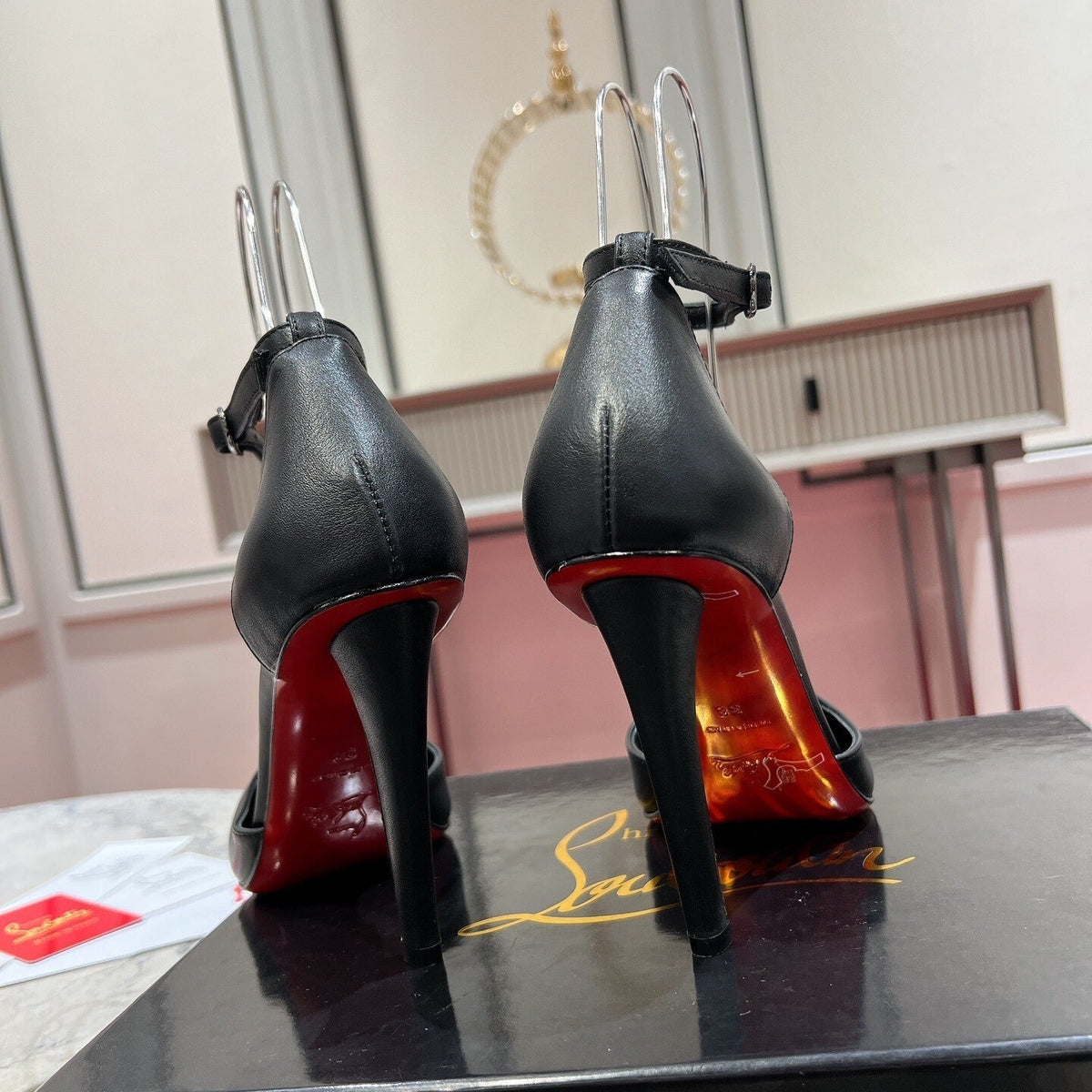 Ava’s Mode - Premium Luxury Goods and Accessories - AFFORDABLE LUXURY HEELS - 8086