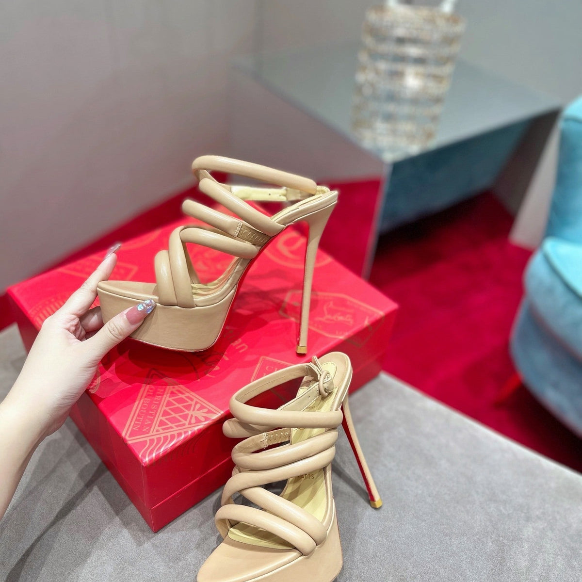 Ava’s Mode - High-Quality Designer Products for You - AFFORDABLE LUXURY HEELS - 7955