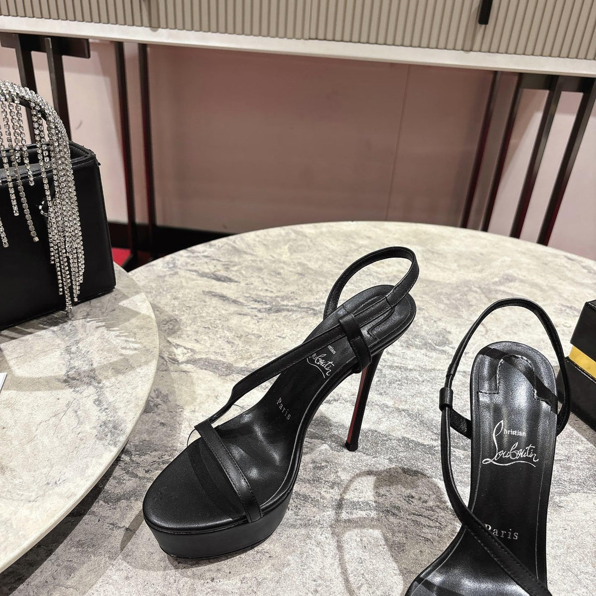 Ava’s Mode - High-Quality Designer Products for You - AFFORDABLE LUXURY HEELS - 8295
