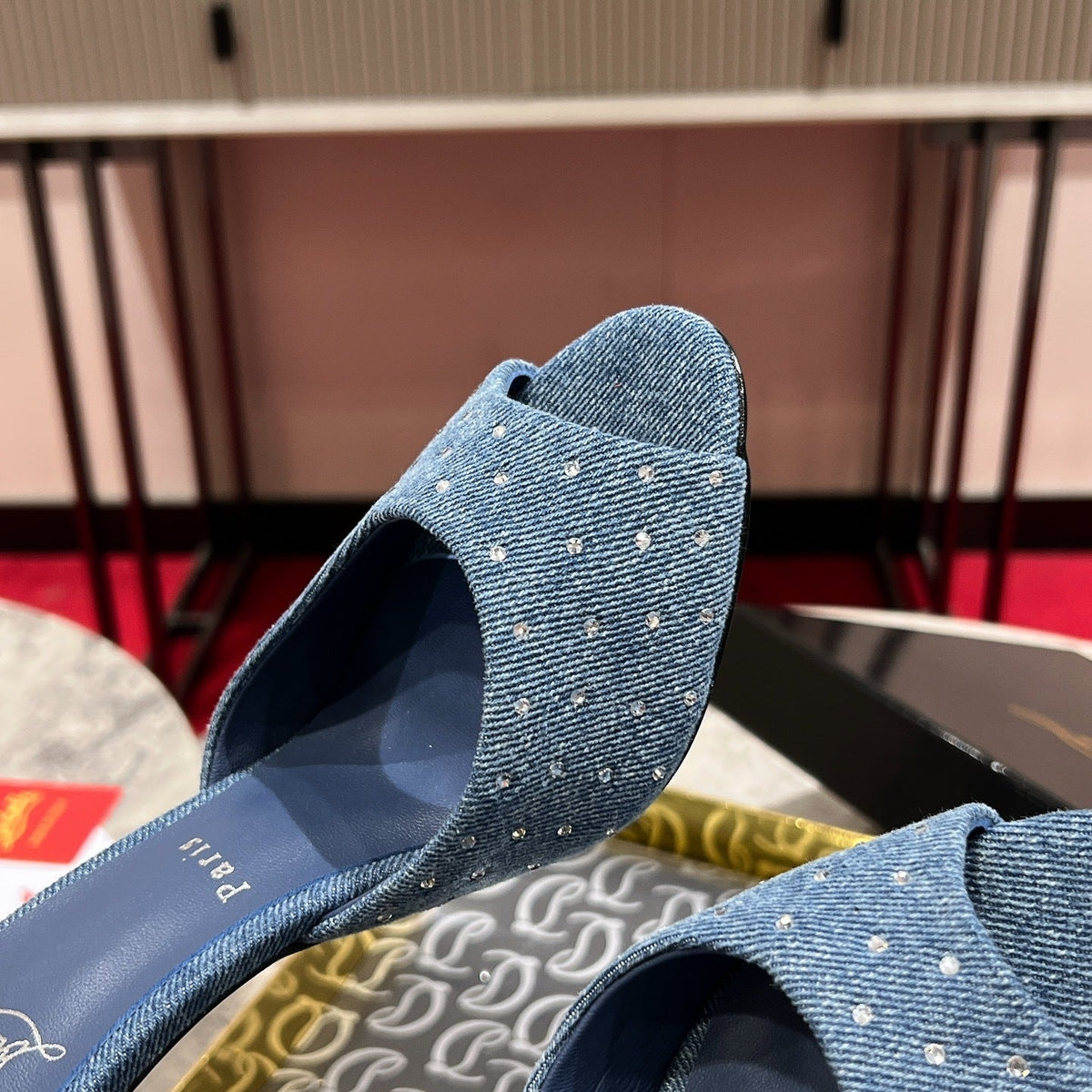 Ava’s Mode - Premium Luxury Goods and Accessories - AFFORDABLE LUXURY HEELS - 8166