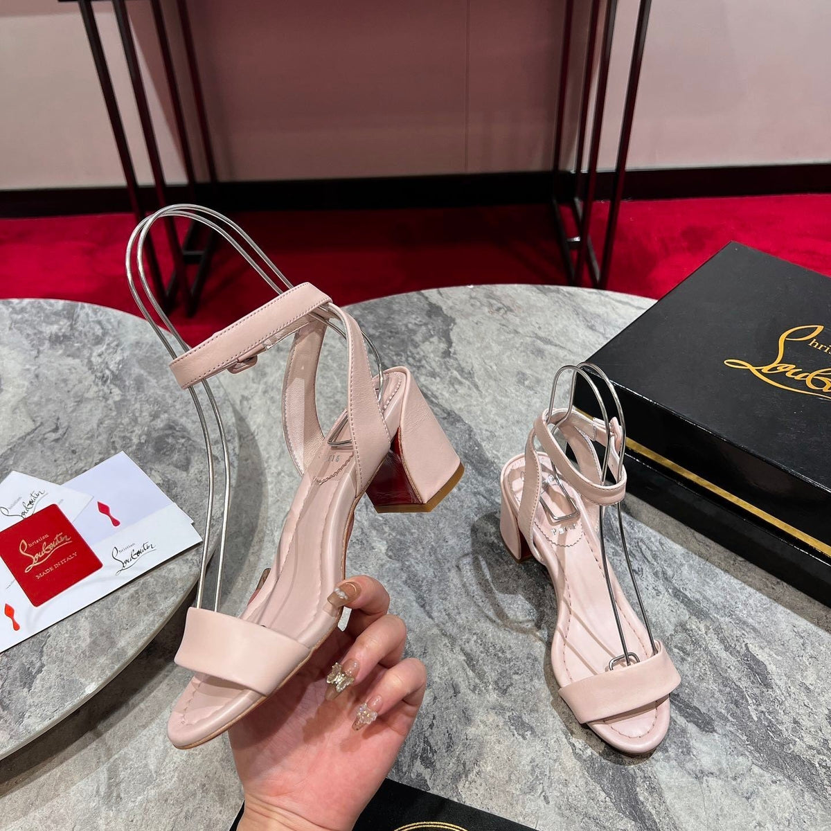 Ava’s Mode - High-Quality Designer Products for You - AFFORDABLE LUXURY HEELS - 8103