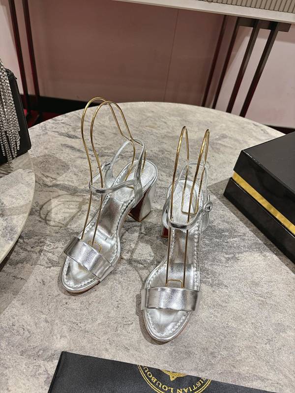 Ava’s Mode - High-Quality Designer Products for You - AFFORDABLE LUXURY HEELS - 8303