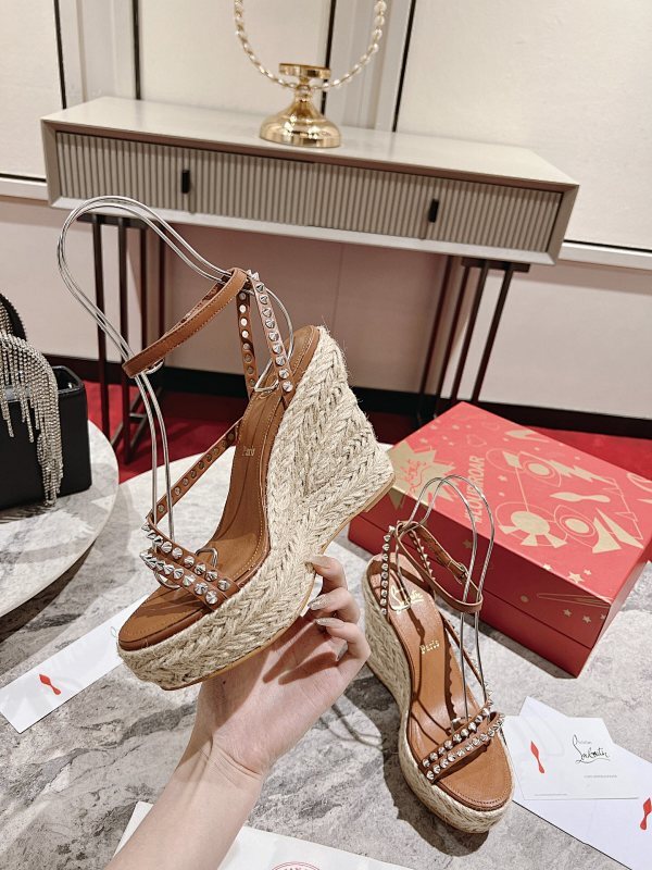 Ava’s Mode - High-Quality Designer Products for You - AFFORDABLE LUXURY HEELS - 8315