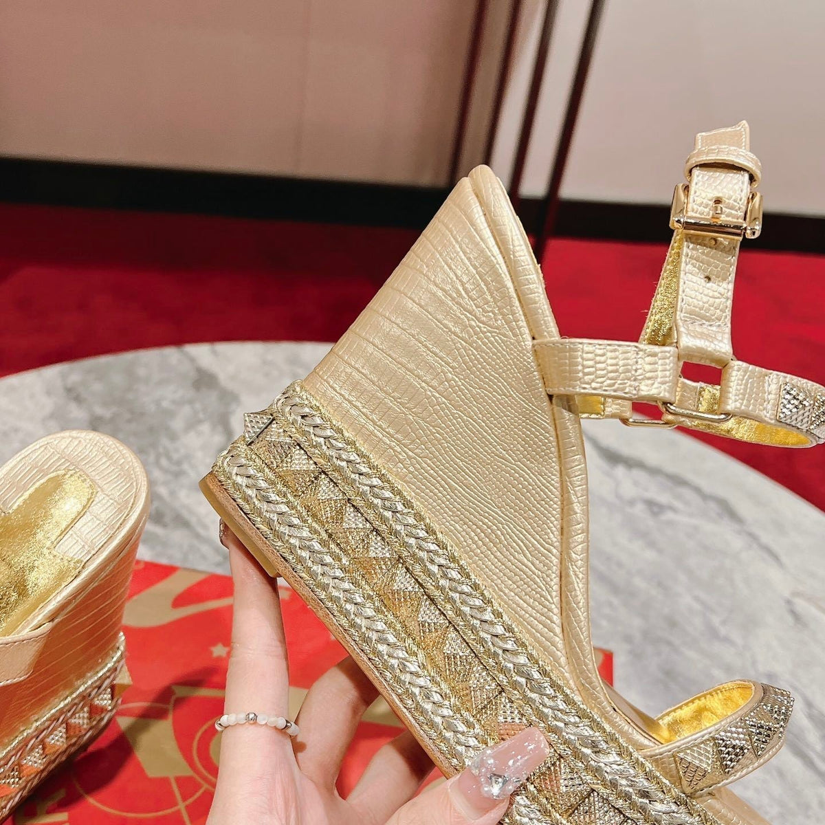 Ava’s Mode - Premium Luxury Goods and Accessories - AFFORDABLE LUXURY HEELS - 8318