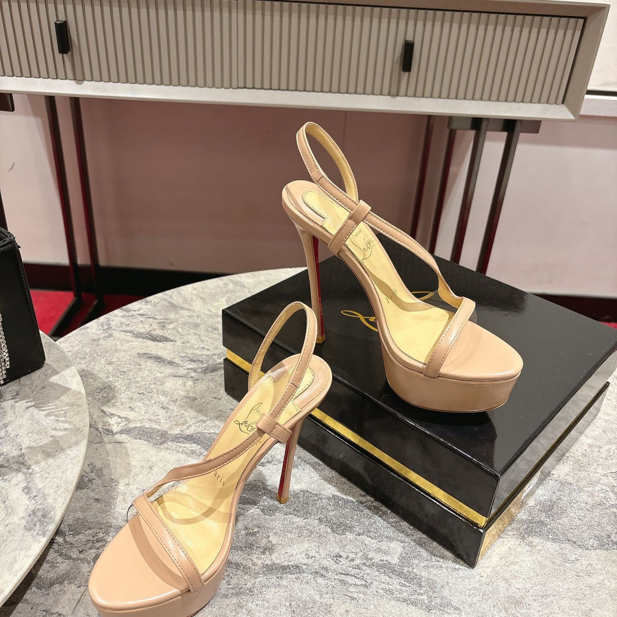 Ava’s Mode - Premium Luxury Goods and Accessories - AFFORDABLE LUXURY HEELS - 8294