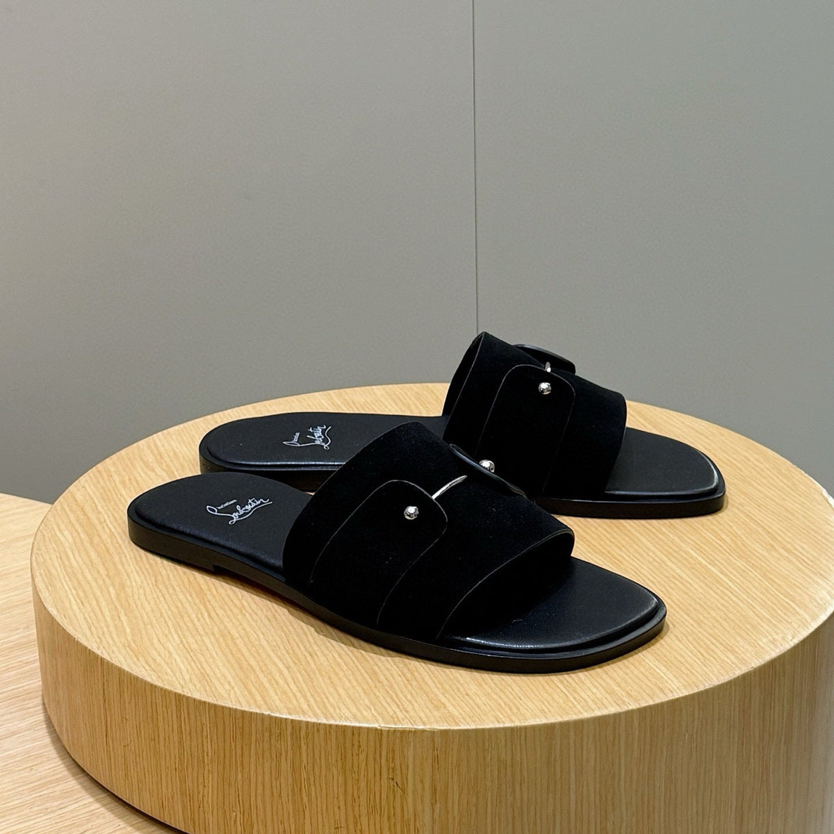 Ava’s Mode - Premium Luxury Goods and Accessories - AFFORDABLE LUXURY HEELS - 8290