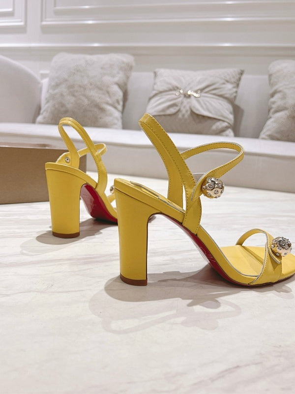 Ava’s Mode - High-Quality Designer Products for You - AFFORDABLE LUXURY HEELS - 8207