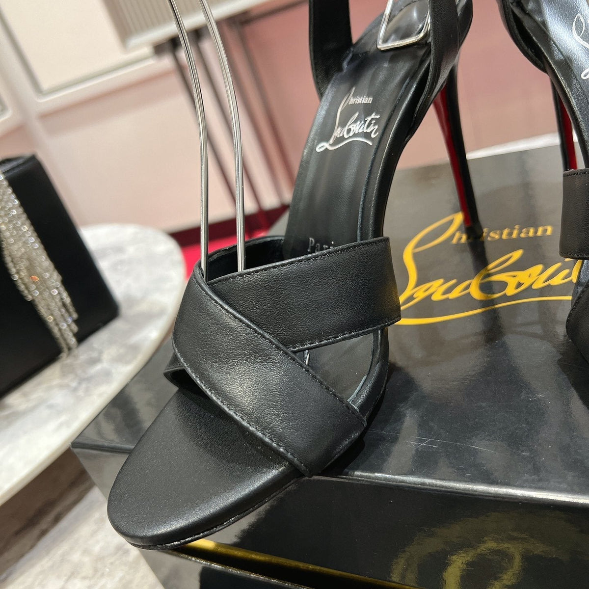 Ava’s Mode - Premium Luxury Goods and Accessories - AFFORDABLE LUXURY HEELS - 8082