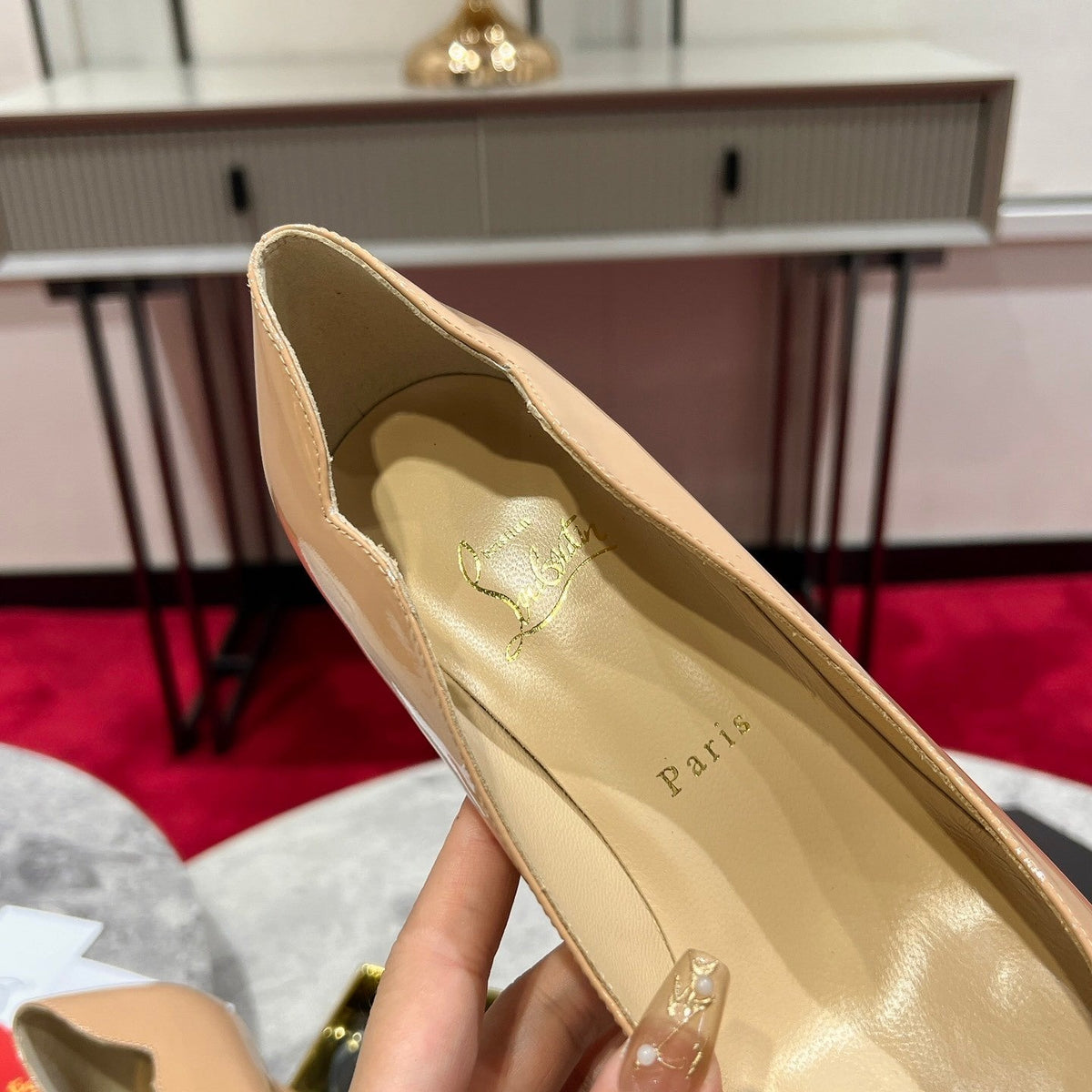 Ava’s Mode - High-Quality Designer Products for You - AFFORDABLE LUXURY HEELS - 8187