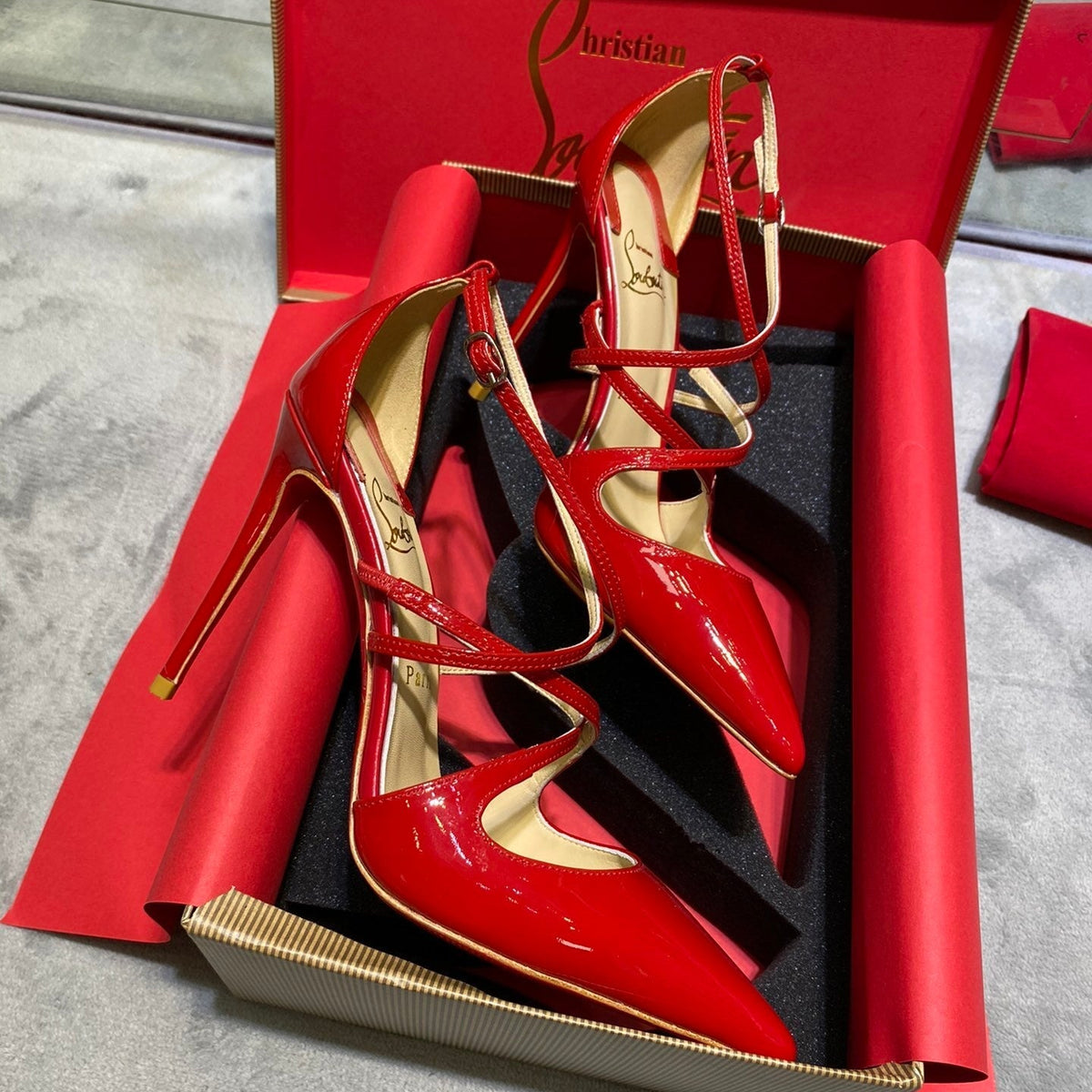 Ava’s Mode - High-Quality Designer Products for You - AFFORDABLE LUXURY HEELS - 7951