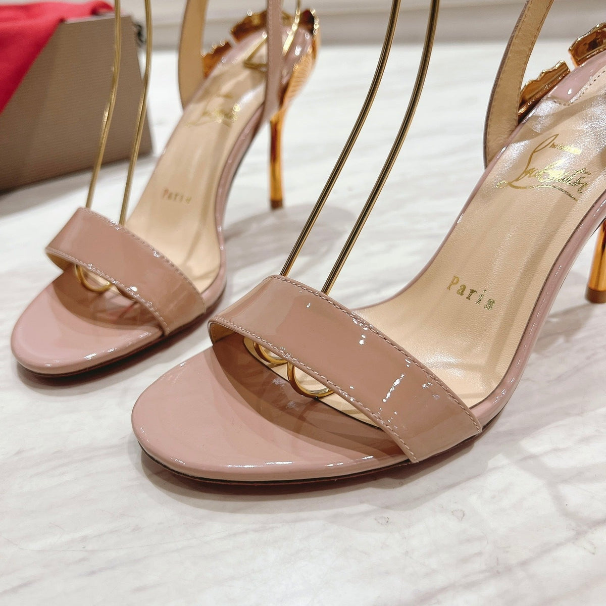 Ava’s Mode - High-Quality Designer Products for You - AFFORDABLE LUXURY HEELS - 8151