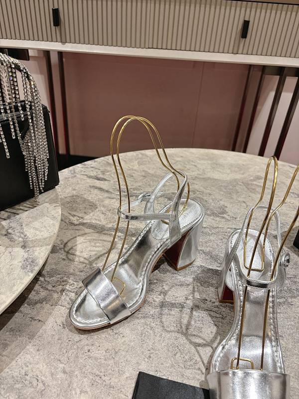Ava’s Mode - High-Quality Designer Products for You - AFFORDABLE LUXURY HEELS - 8303