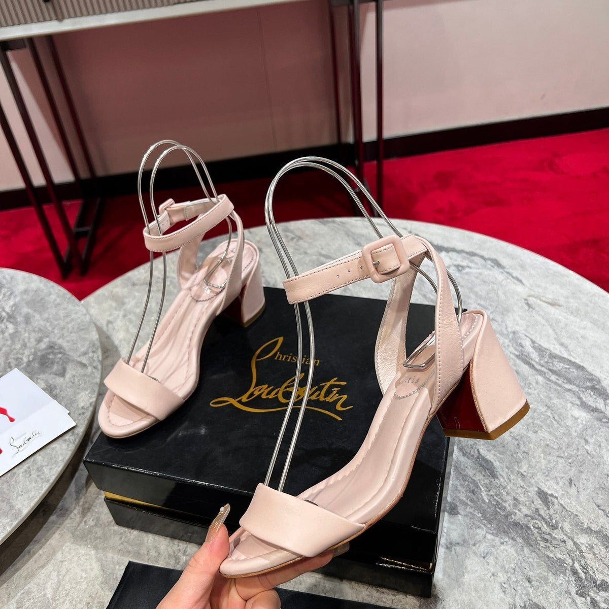 Ava’s Mode - High-Quality Designer Products for You - AFFORDABLE LUXURY HEELS - 8103