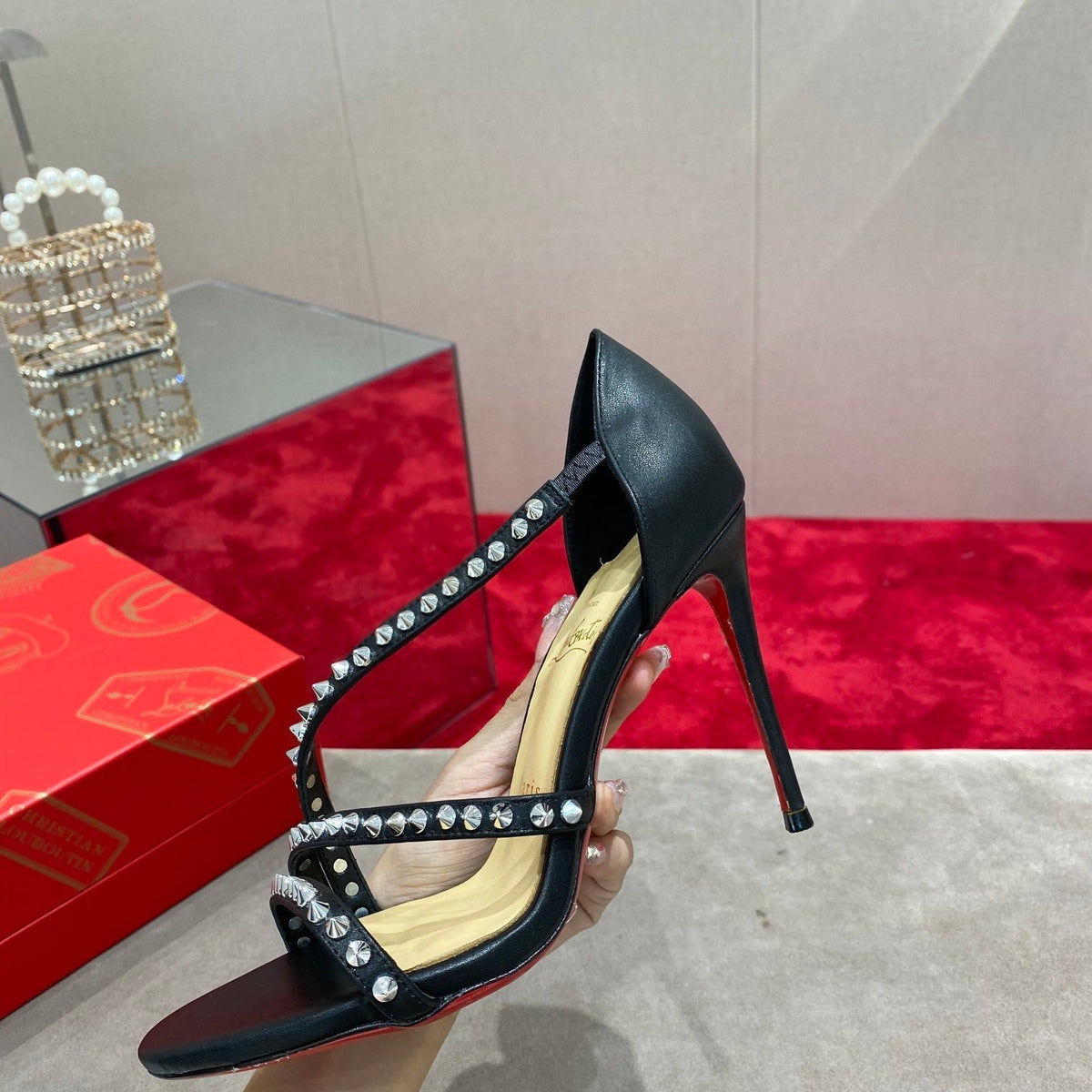 Ava’s Mode - Premium Luxury Goods and Accessories - AFFORDABLE LUXURY HEELS - 7962