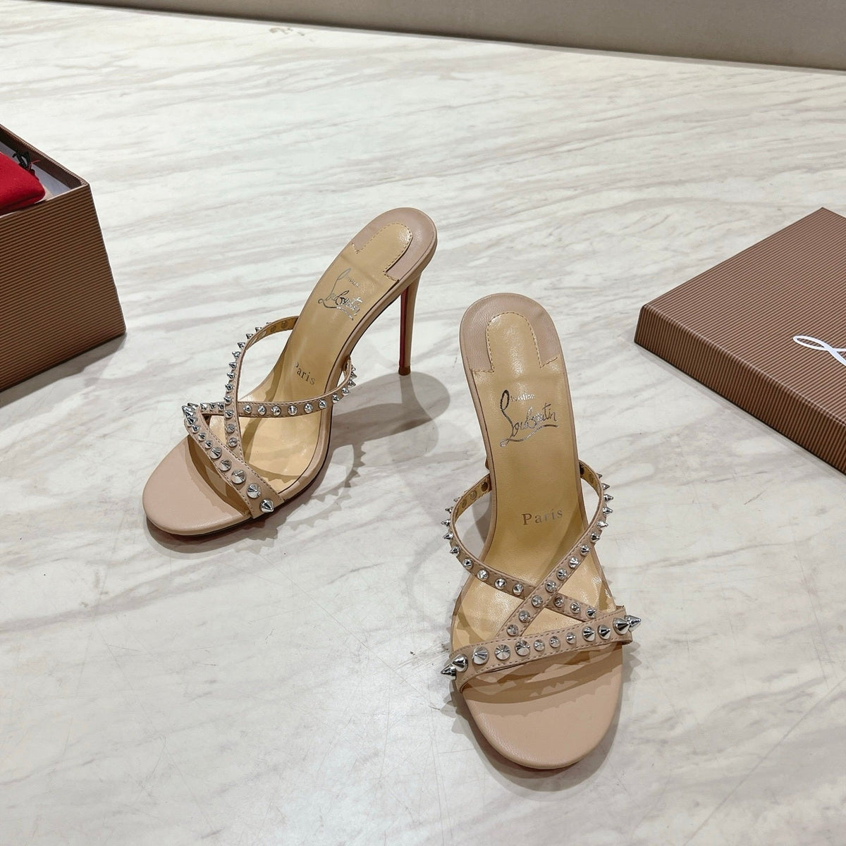 Ava’s Mode - Best High-End Brands in One Place - AFFORDABLE LUXURY HEELS - 8289