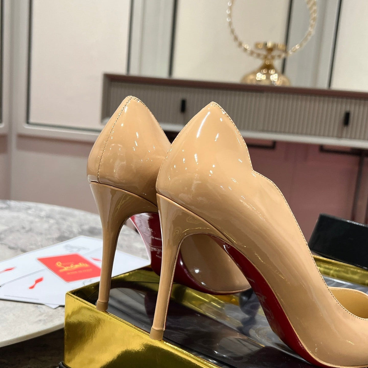Ava’s Mode - High-Quality Designer Products for You - AFFORDABLE LUXURY HEELS - 8187