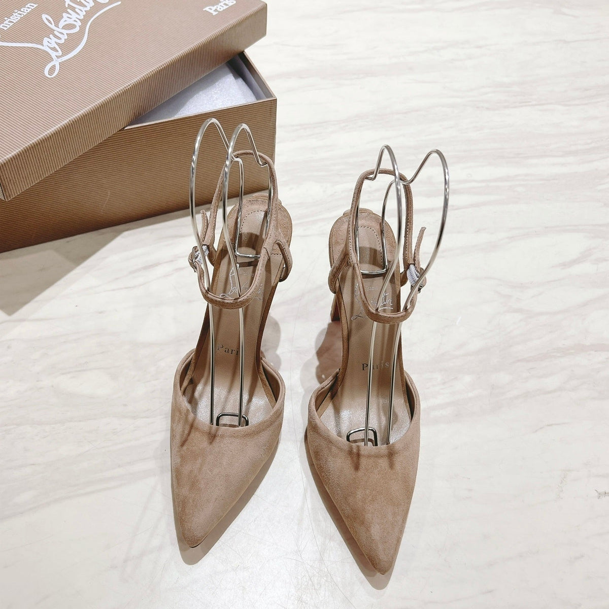 Ava’s Mode - High-Quality Designer Products for You - AFFORDABLE LUXURY HEELS - 8167