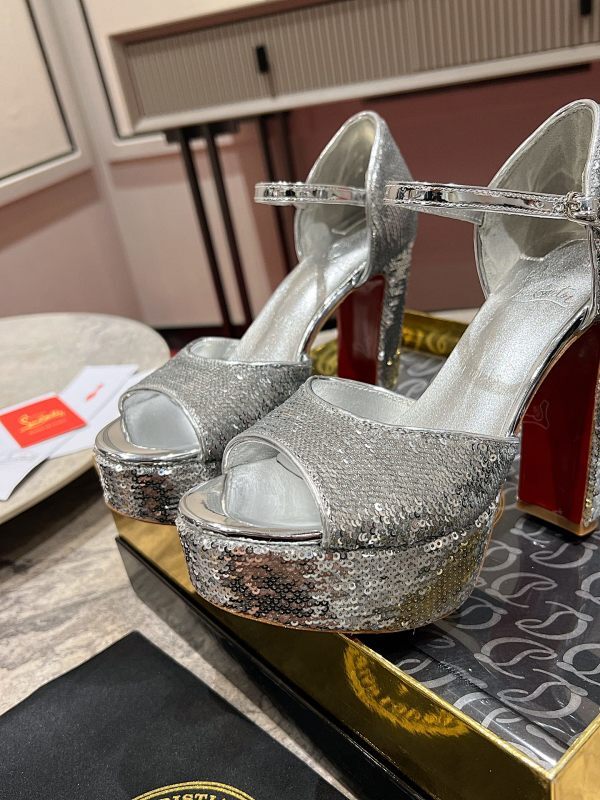 Ava’s Mode - High-Quality Designer Products for You - AFFORDABLE LUXURY HEELS - 8235